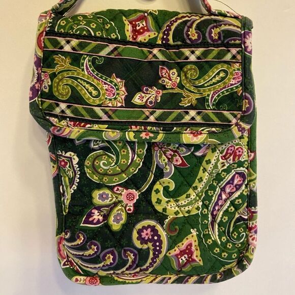 Vera lunch bag retired green paisley 6”x9” - Picture 1 of 3